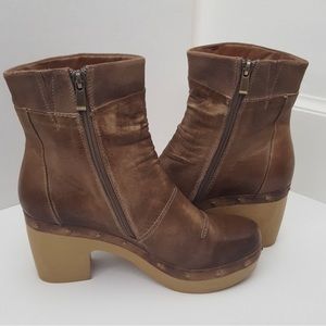 Anthropologie Antelope leather clog boot EU 38
